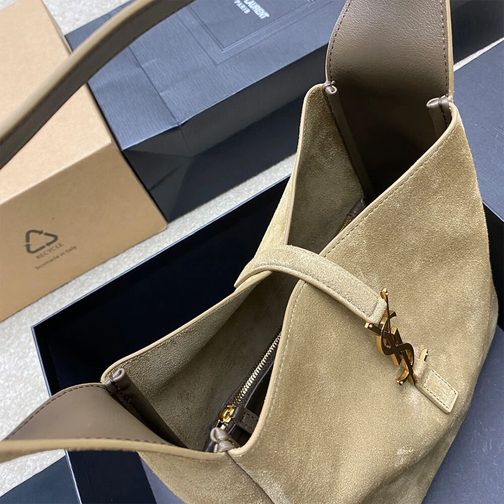 TechFriendly YSL le 5 a 7 supple small suede 2872