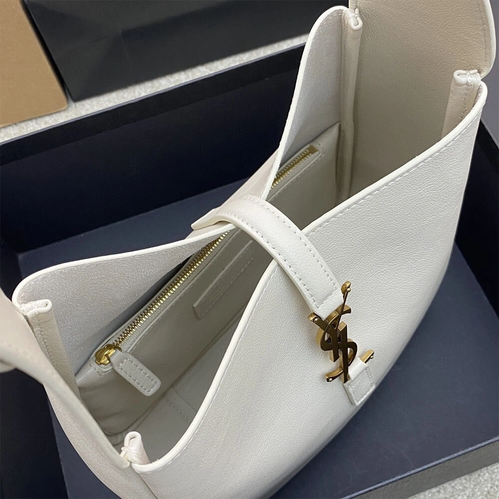 Sophisticated YSL le 5 a 7 supple small 2819