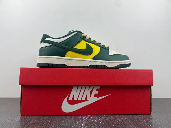 1077 Nike Dunk Low SE Noble Green FD0350- SmartChoice 1814
