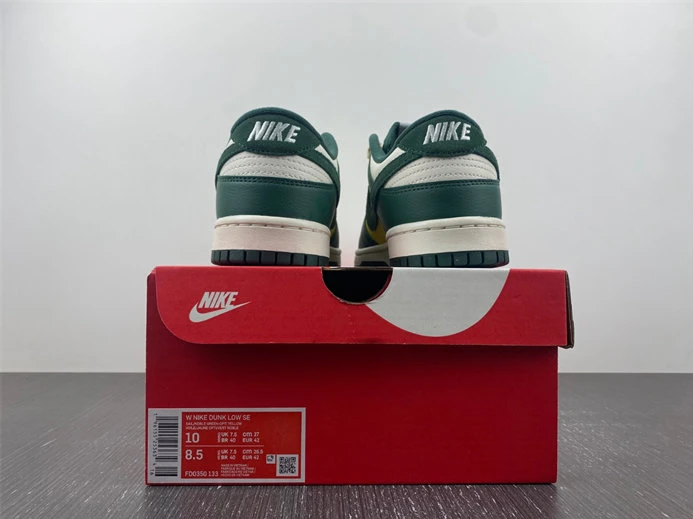 1077 Nike Dunk Low SE Noble Green FD0350- SmartChoice 1814