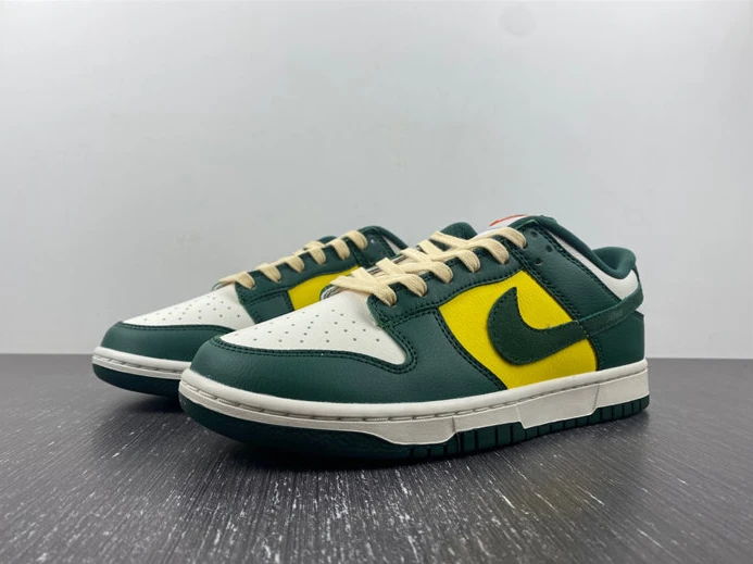 1077 Nike Dunk Low SE Noble Green FD0350- SmartChoice 1814