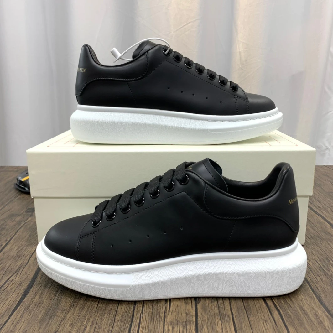 1176 McQuen Black White Sole 553680WHGP SmartChoice 1414
