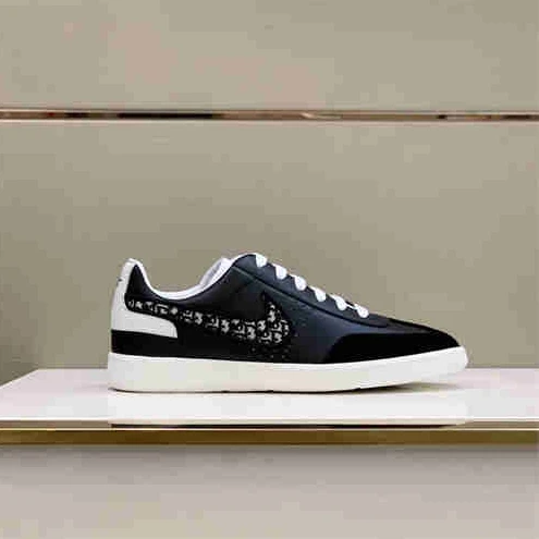 1207 DR Sneaker StreetReady 1628