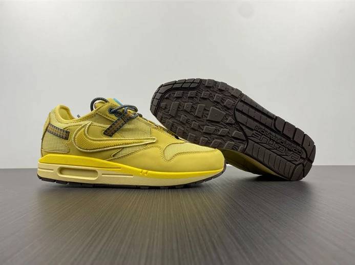 1237 Nike Air Max 1 Travis Scott Cactus Jack Saturn Gold StreetReady 2559