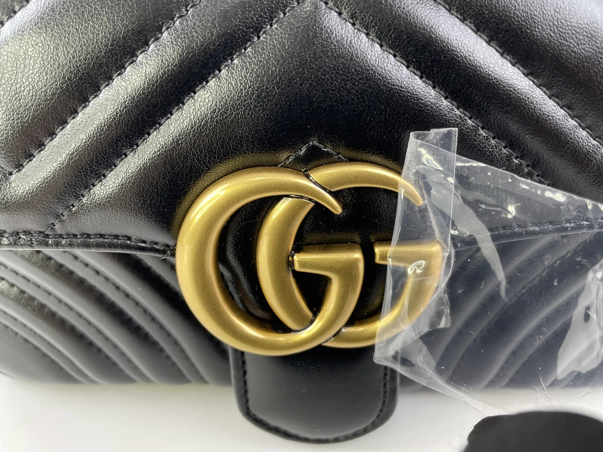 1457 GUCCI Black Marmont bag, (with soft real leather) , 18 x 15 x8 cm EasyMatch 84