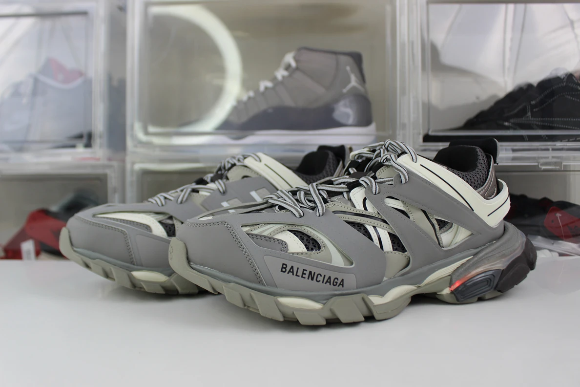 1624 Balenciaga Track Grey LED SportInspired 3417