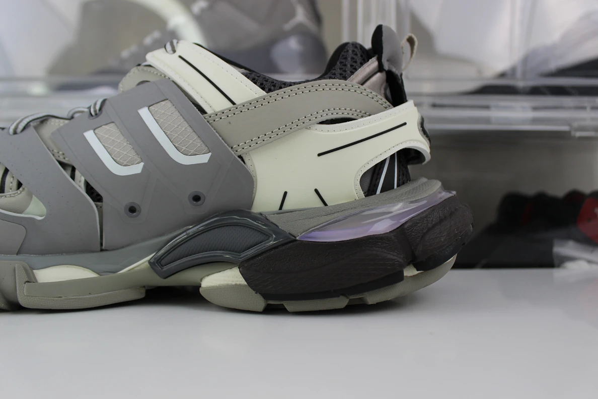 1624 Balenciaga Track Grey LED SportInspired 3417