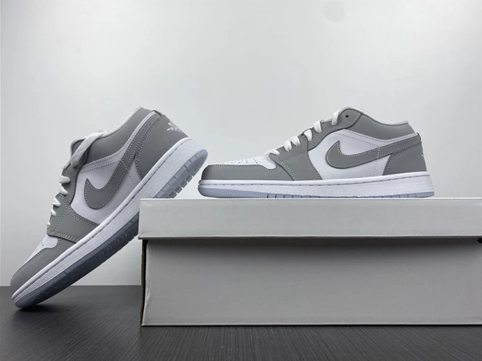1832 Jordan1 Wolf Grey DC0774- SportInspired 692