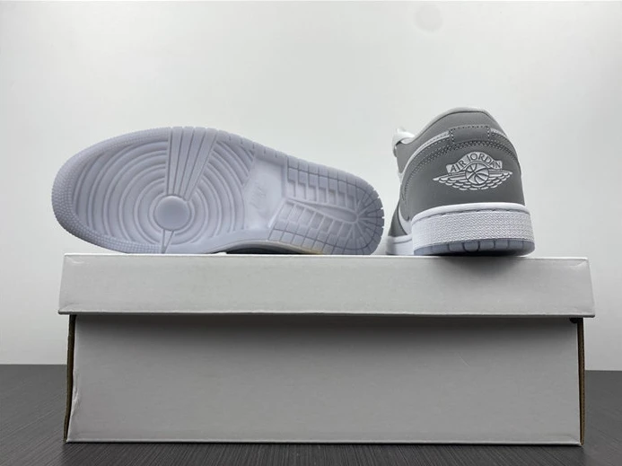 1832 Jordan1 Wolf Grey DC0774- SportInspired 692