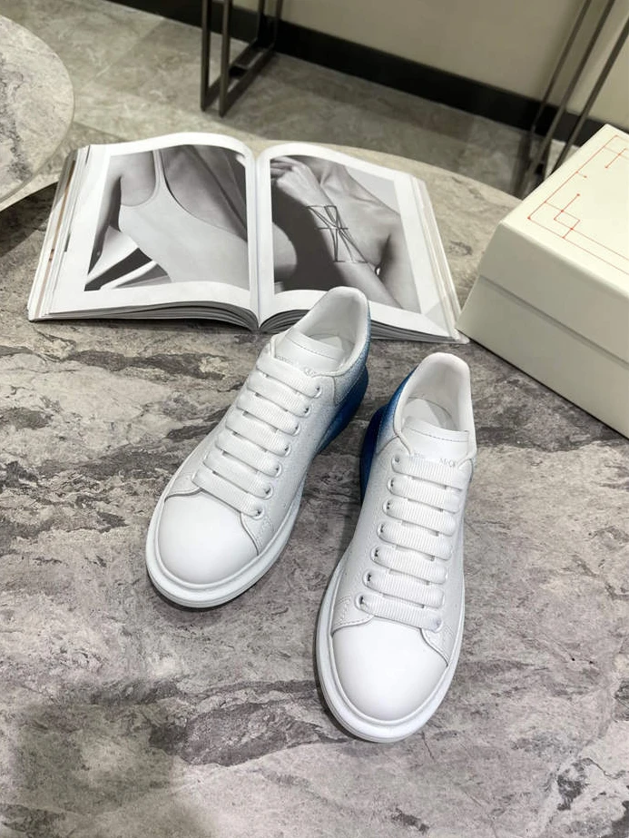 185 Alexander McQueen Oversized TopPick 1312