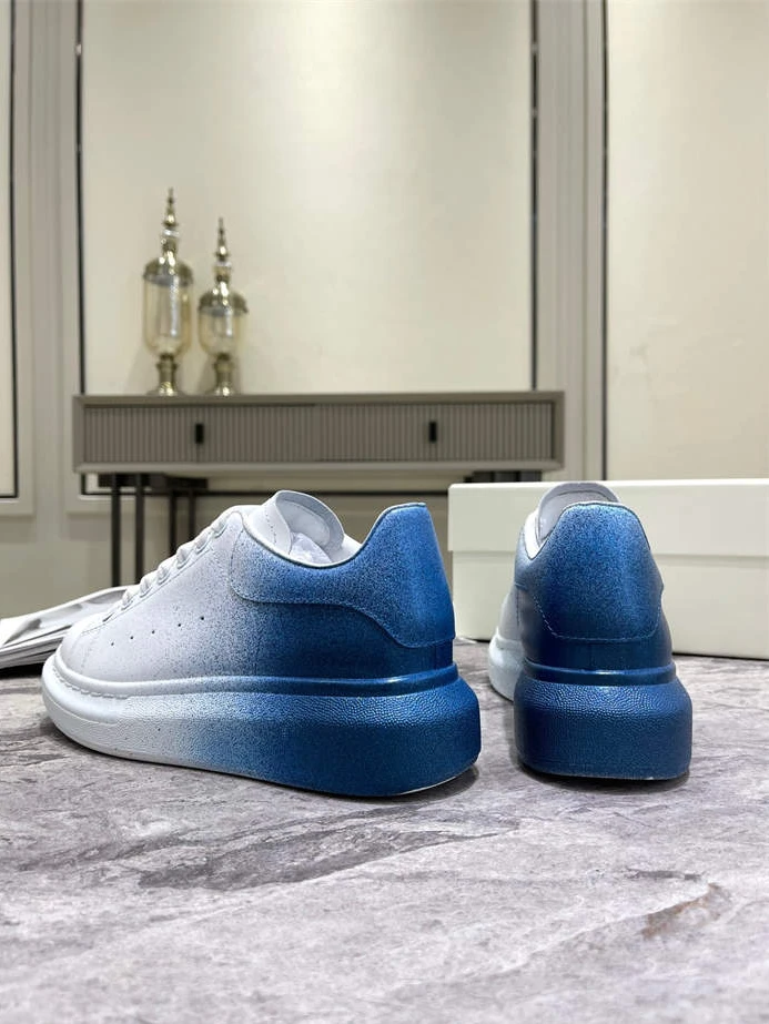 185 Alexander McQueen Oversized TopPick 1312