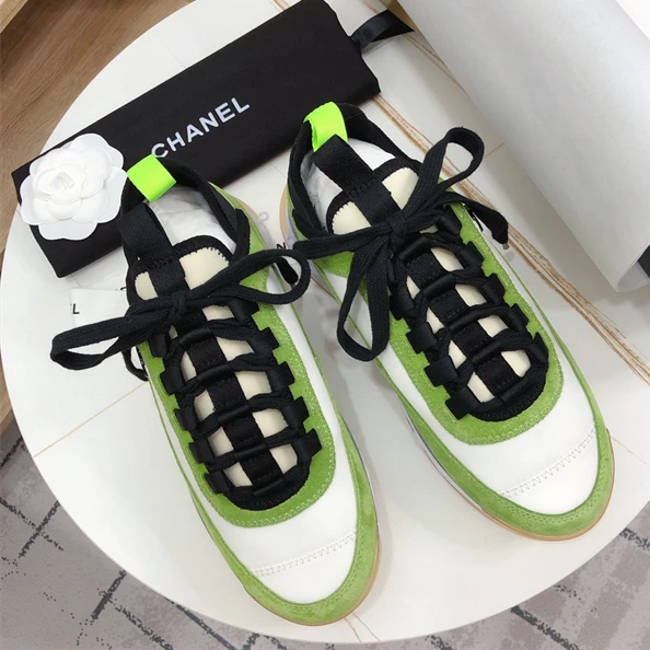 1996 Chanel Sneakers UrbanStyle 1294