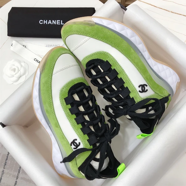 1996 Chanel Sneakers UrbanStyle 1294