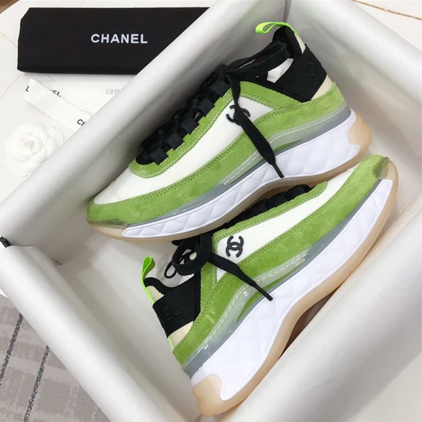 1996 Chanel Sneakers UrbanStyle 1294