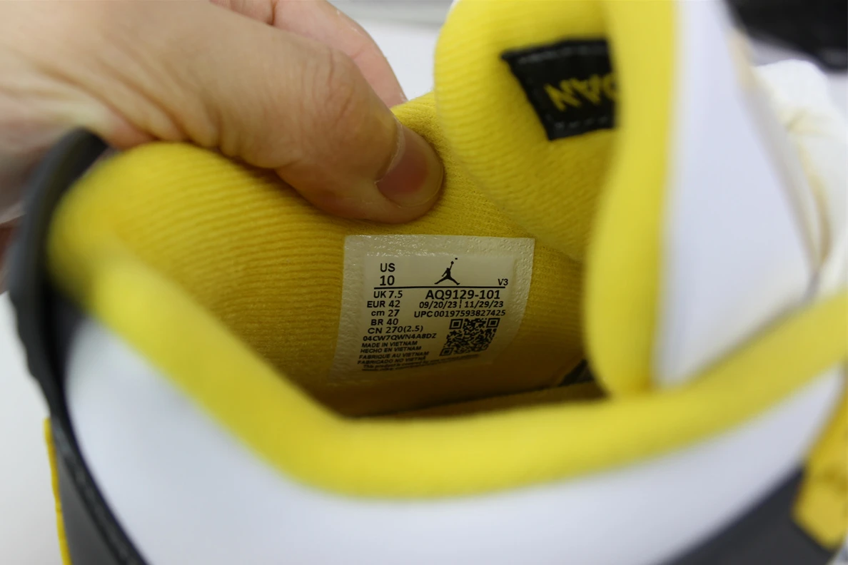 210 GOAT Air Jordan 4 “Vivid Sulfur” Comfortable 800
