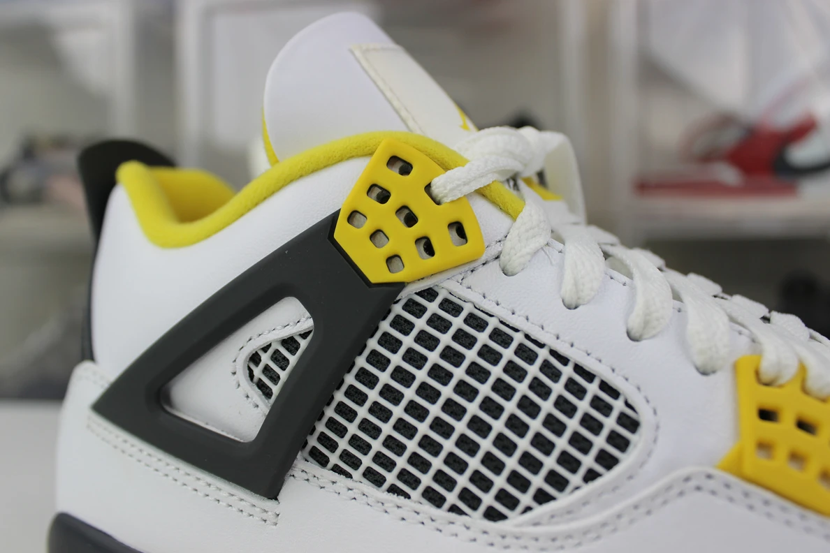 210 GOAT Air Jordan 4 “Vivid Sulfur” Comfortable 800
