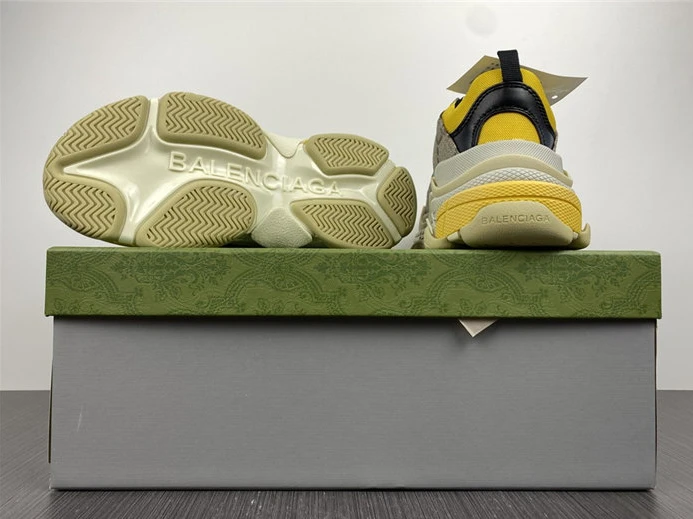 2128 Gucci x BLCG The Hacker Project Triple S Beige Green Yellow  681067 UMO20 SportInspired 1701