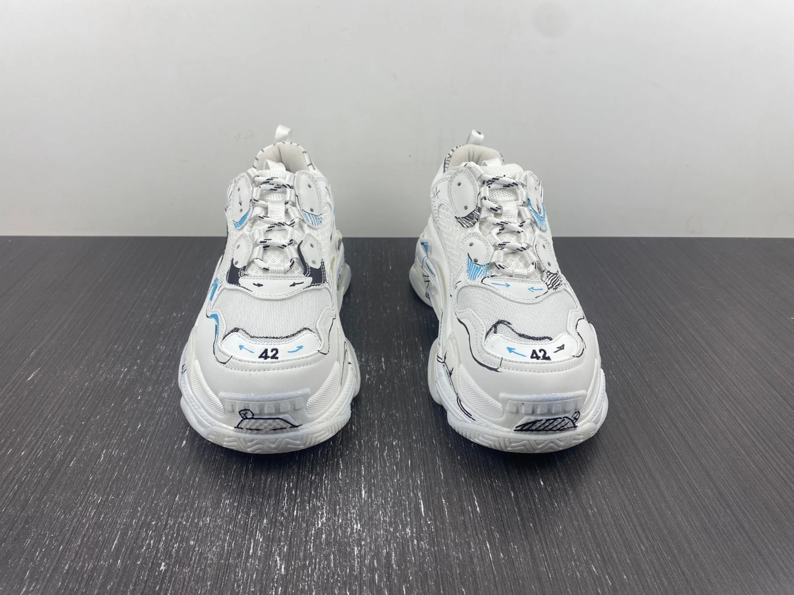 2147 BALENCIAGA 536737W3SRB DailyWear 3313