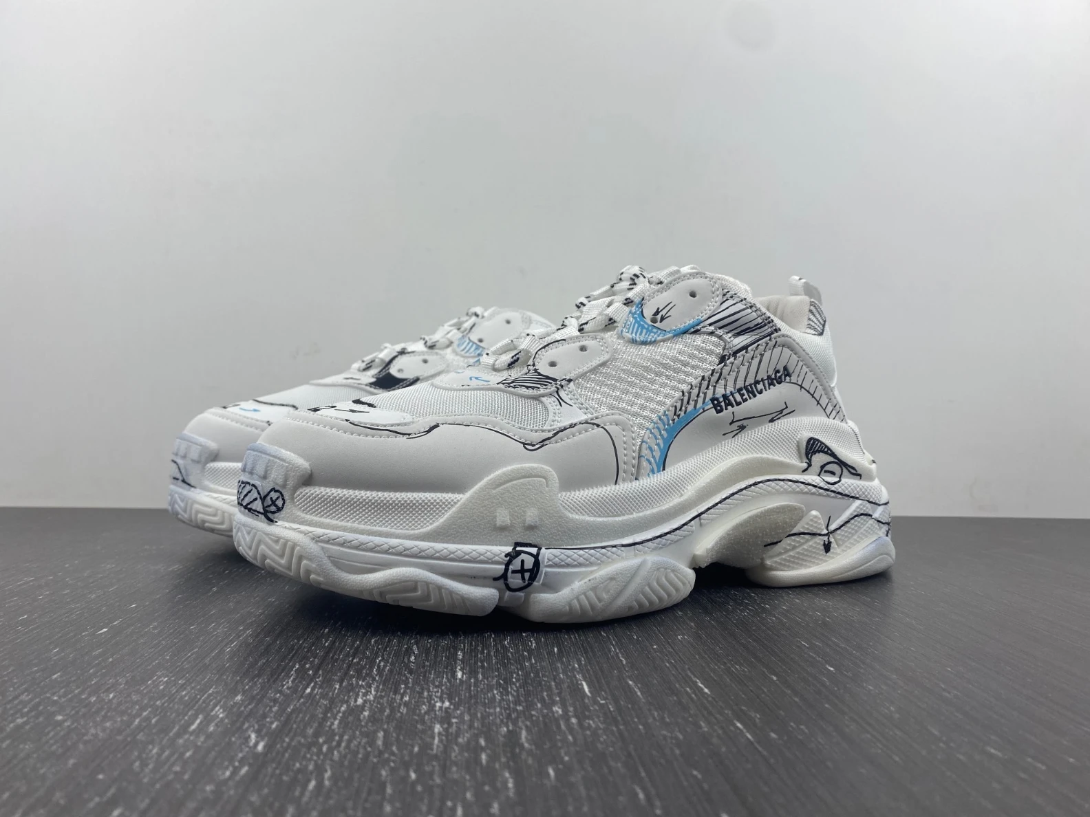 2147 BALENCIAGA 536737W3SRB DailyWear 3313