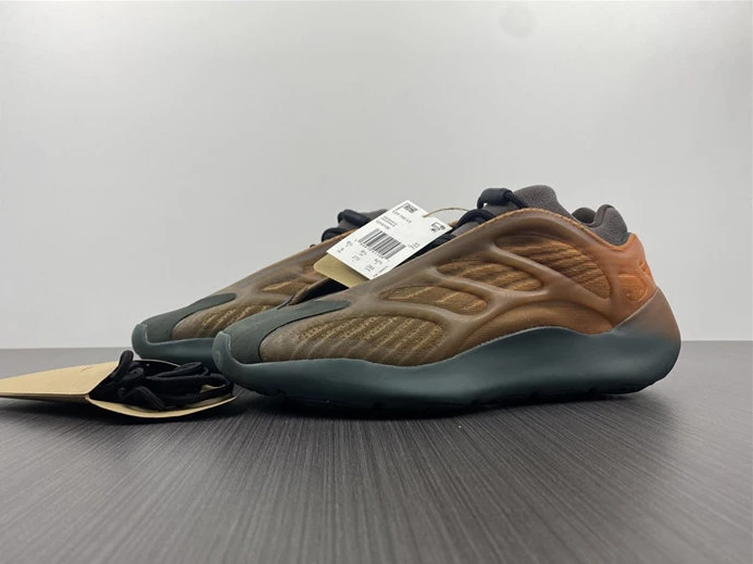 2391 adidas Yeezy 700 V3 Copper Fade GY StreetReady 3013