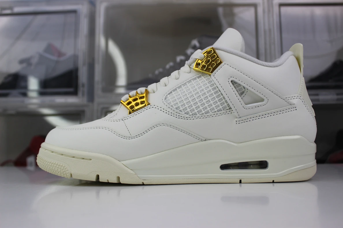2392 GOAT Air Jordan 4 “Metallic Gold” SportInspired 798