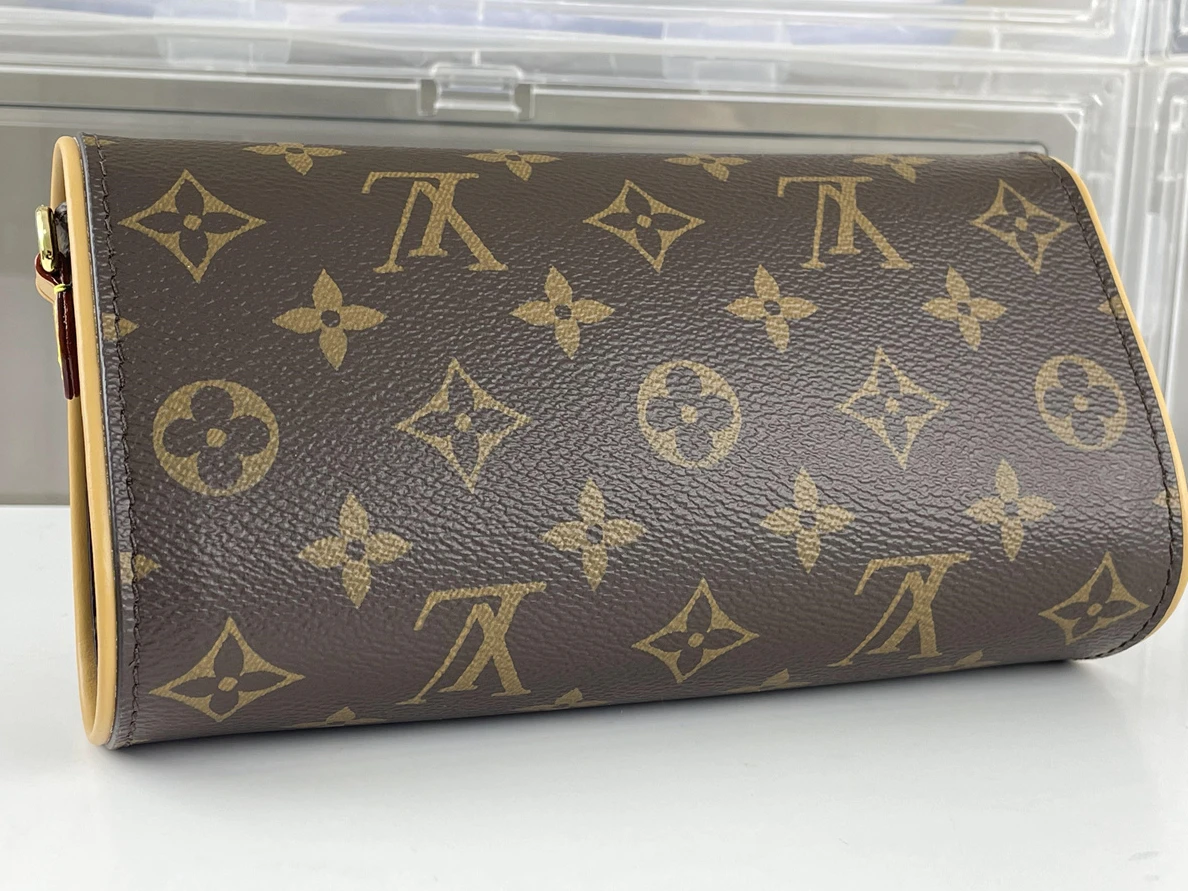 2657 LV Pochette camille hanging bag (20.5 x 11 x 6 cm) SportInspired 172