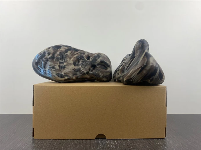 2694 adidas Yeezy Foam RNR MX Cinder ID Popular 2858