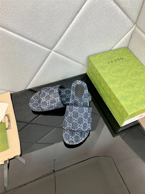 2774 Gucci Slipper HighQuality 3235