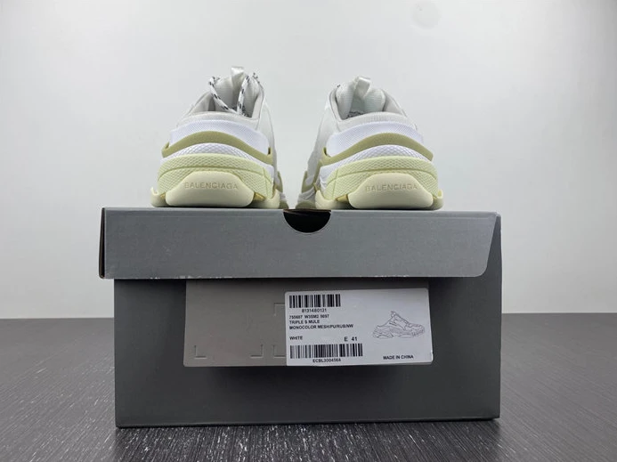2805 BALENCIAGA TRIPLE S 755686 W3SM2 StreetReady 3315
