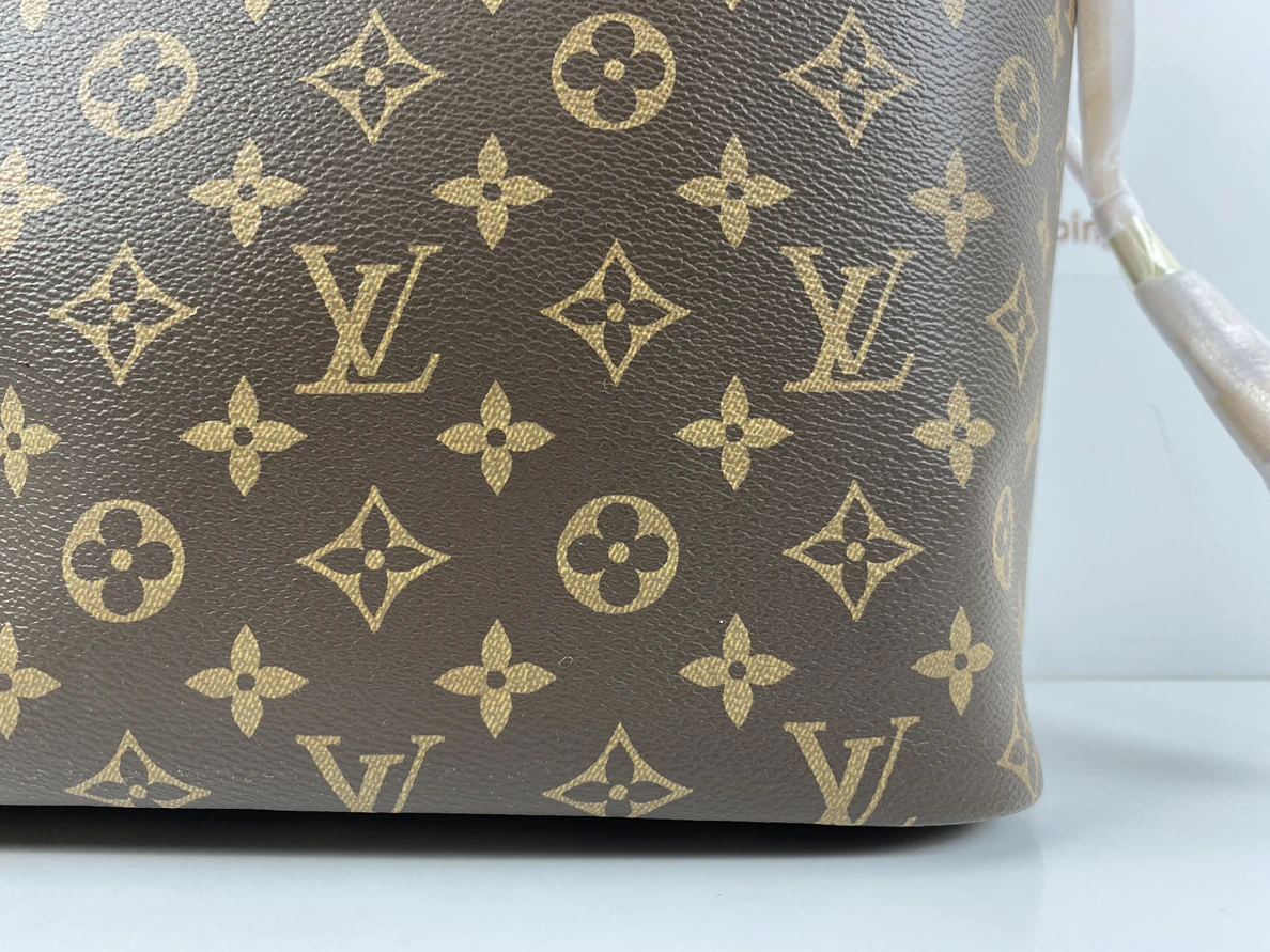 2876 LV NeverFull Red Inside out (32 x 29 x 17 cm) DailyWear 192