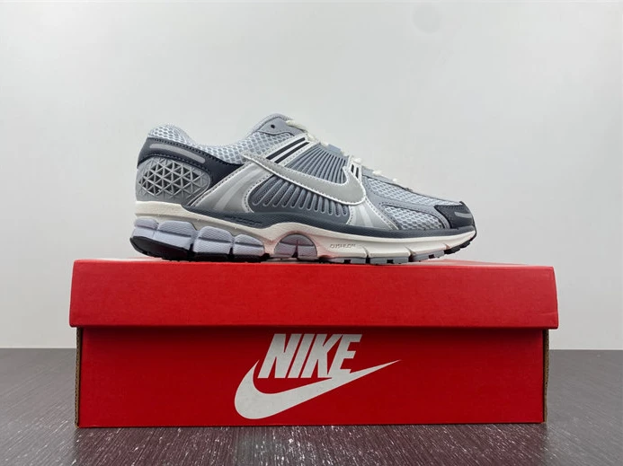 2968 NIKE Air Zoom Vomero 5 FD9919- TopPick 2765