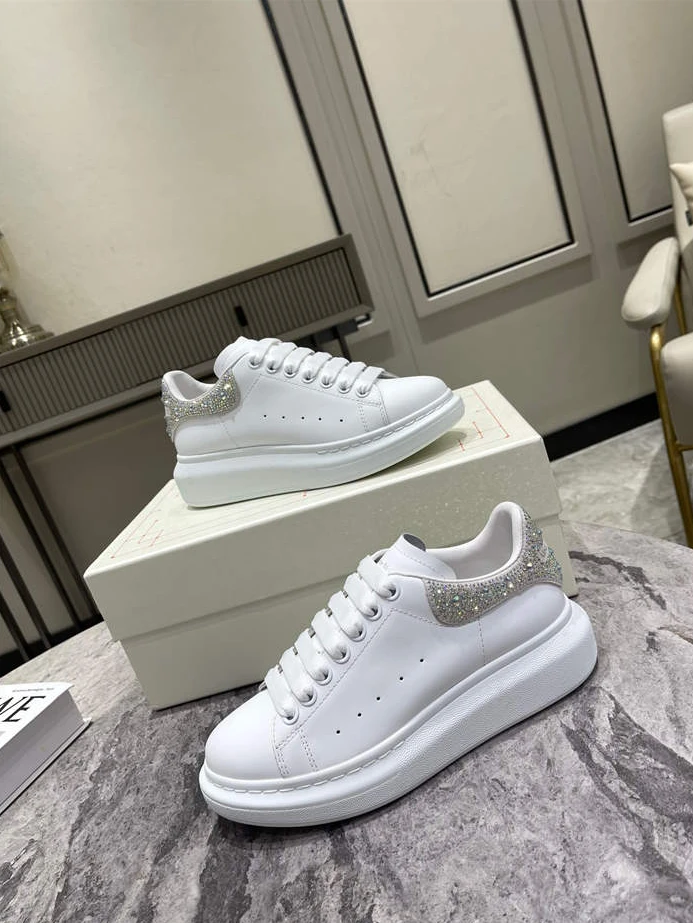 3032 Mc Queen ModernLook 1358