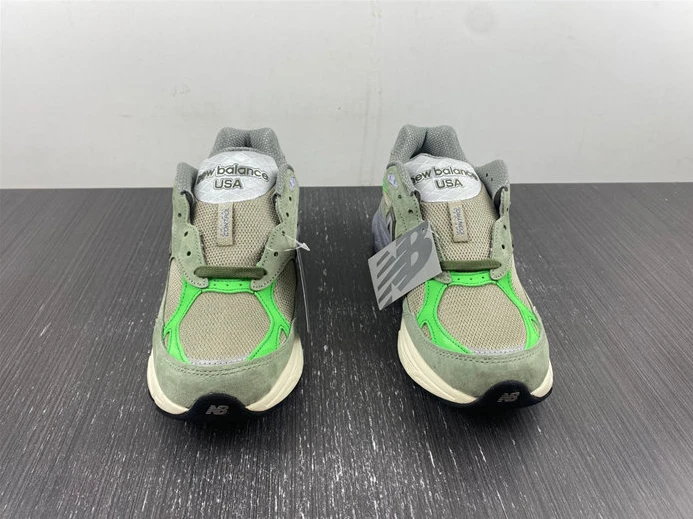 3032 New Balance 990v3 Patta Keep Your Family Close M990PP EasyMatch 344
