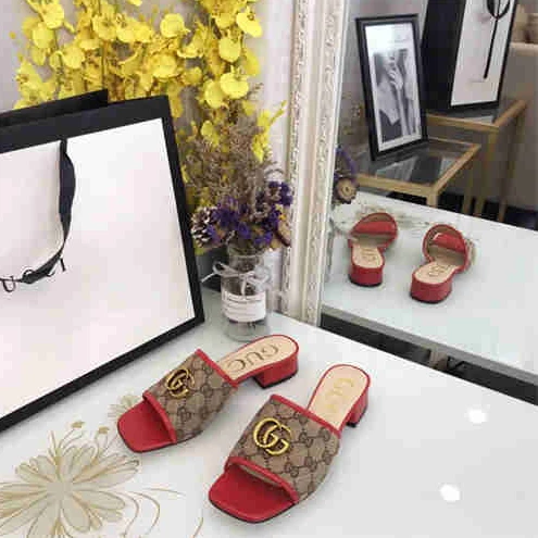 3063 Gucci Slipper GoAnywhere 3090
