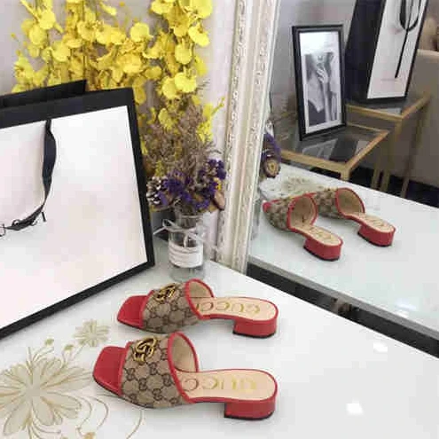 3063 Gucci Slipper GoAnywhere 3090