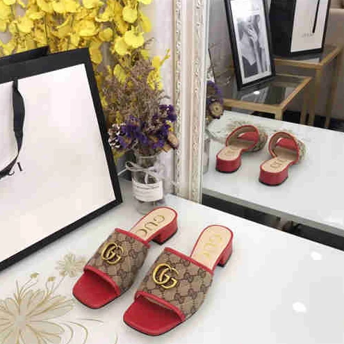 3063 Gucci Slipper GoAnywhere 3090