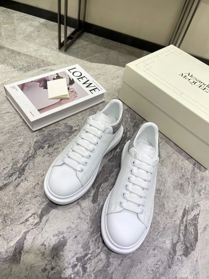 3357 Alexander McQueen Oversized Fashionable 1332