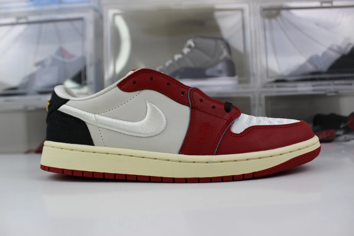 3357 Trophy Room x Air Jordan 1 Low “Home” AllSeason 569