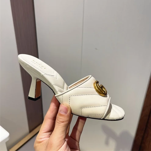 336 Gucci Slipper Fashionable 3087