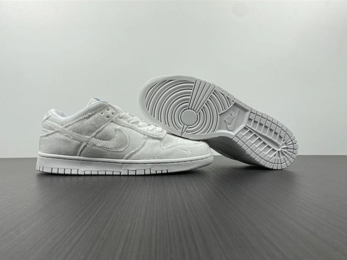 3553 Nike Dunk Low Dover Street Market Triple White Velvet DH2686- SportInspired 1981