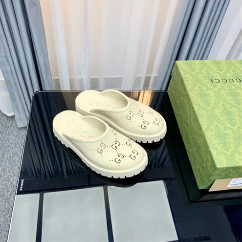 3593 Gucci Slipper AllSeason 3134