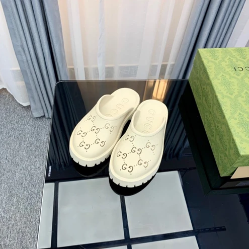 3593 Gucci Slipper AllSeason 3134