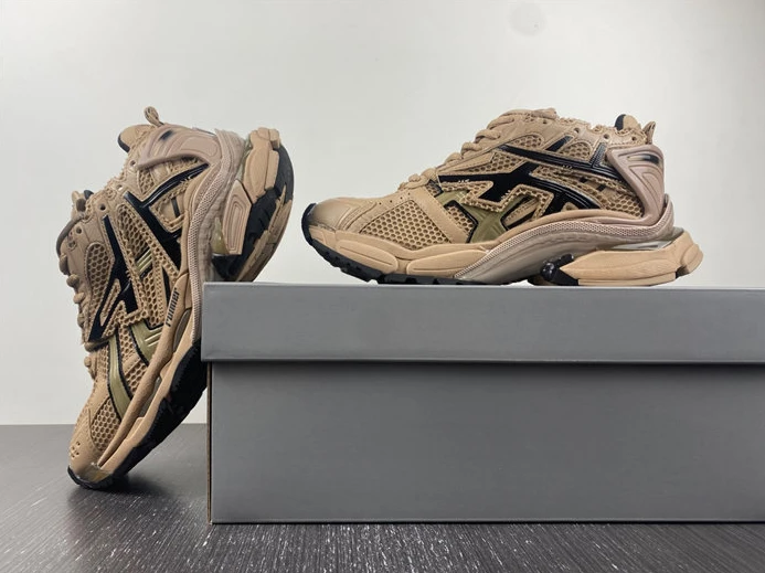 375 BALENCIAGA 677403 W2RA5 ModernLook 3306