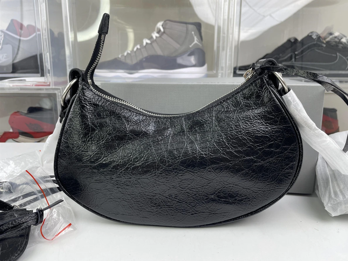 3953 Balenciaga Le Cagole (26 or 33 cm) ModernLook 276