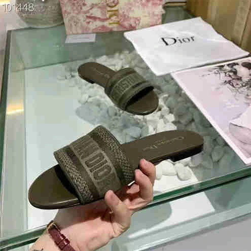 3999 Dio Slipper AllSeason 3259