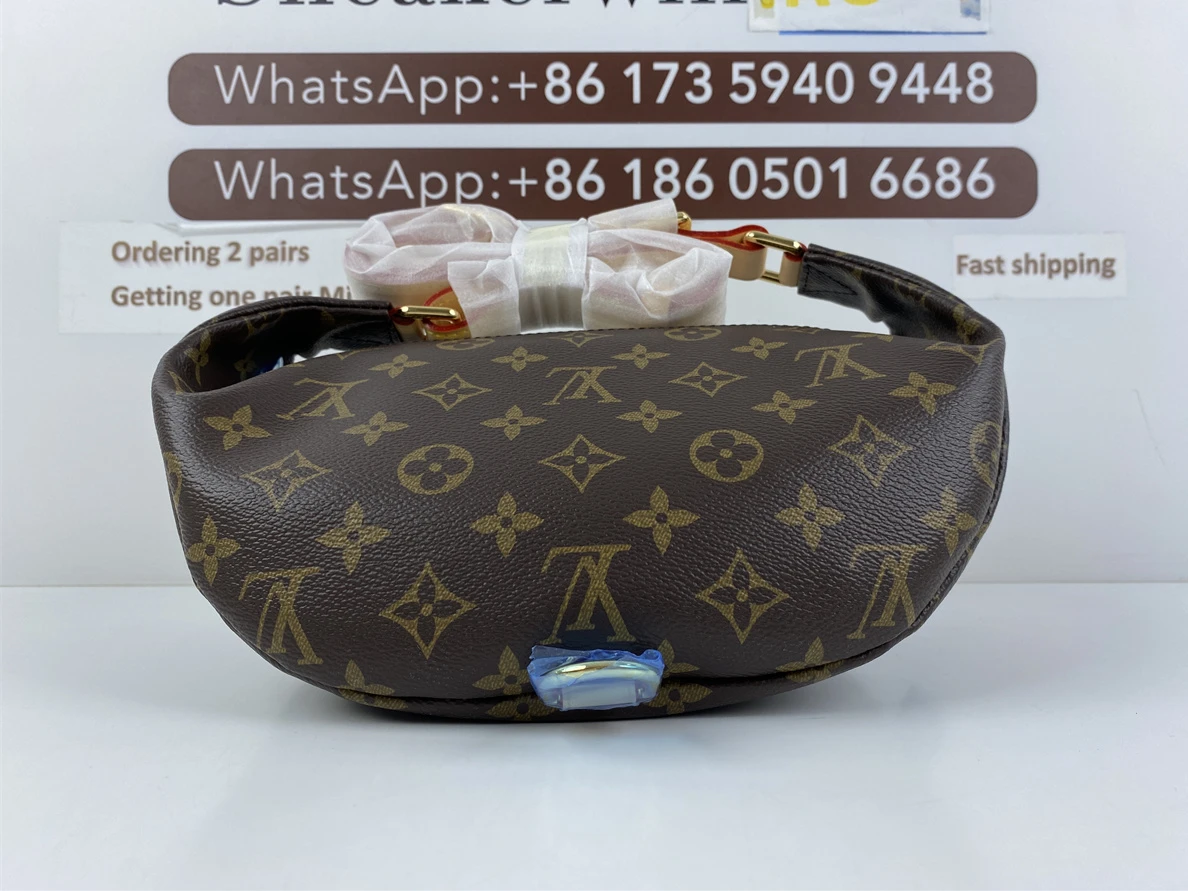 4177 LV Discovery Waist Bag (47x20x9cm) TopPick 284