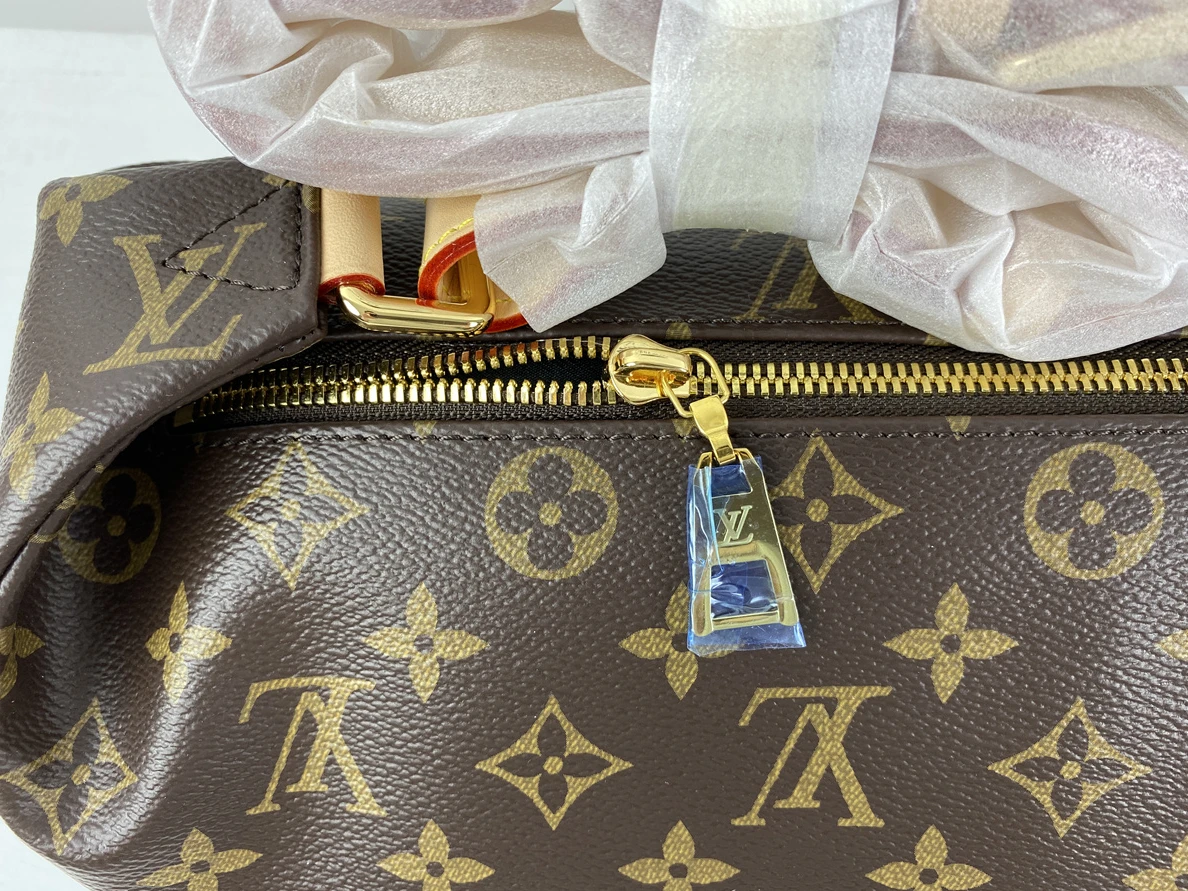 4177 LV Discovery Waist Bag (47x20x9cm) TopPick 284