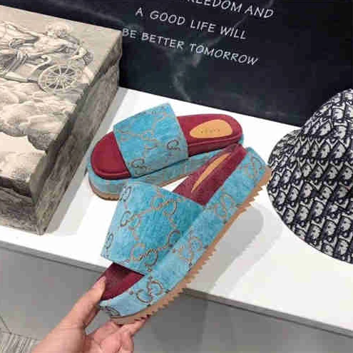 436 Gucci Slipper TopPick 3099
