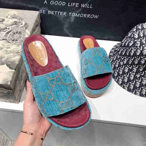 436 Gucci Slipper TopPick 3099