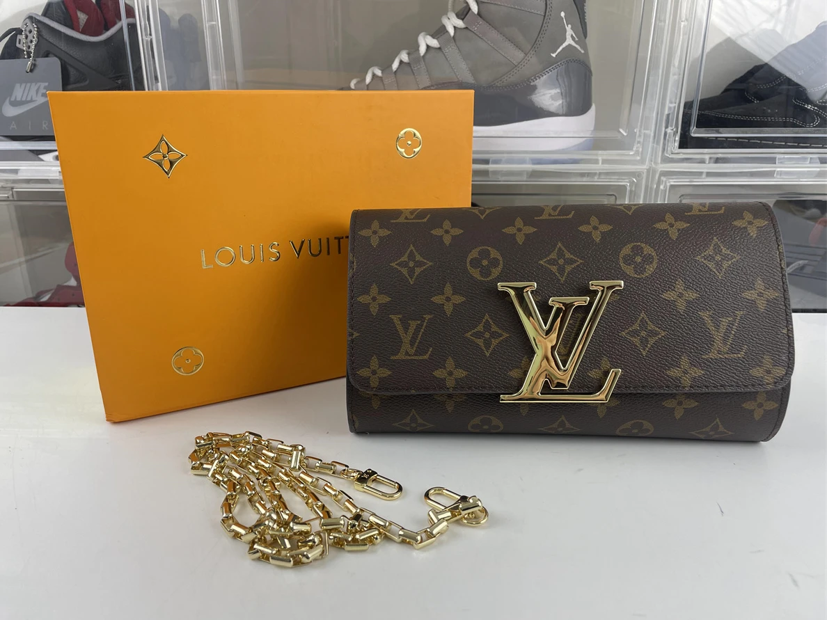 4415 LV mini rectangle body bag  ( 23 x 15 x 5 cm) SportInspired 164